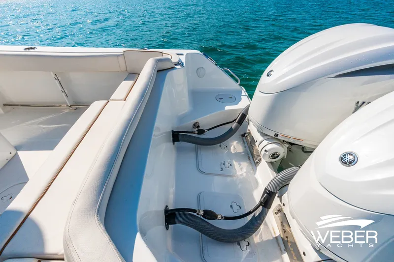 Slide: The Image of Sea Hunt 305 Ultra SE 2022 - 29