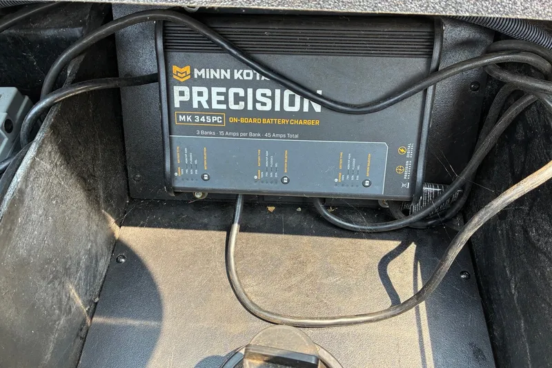 Slide: The Image of Minn Kota Precision MK 345PC on-board battery charger in Ranger Z185, 2020 model. - 25