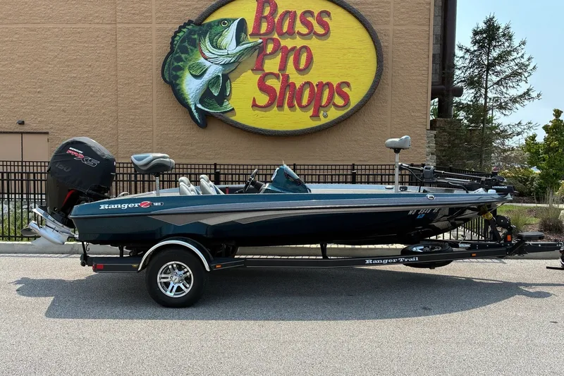 The Image of 2020 Ranger Z185 boat parked outside Bass Pro Shops store. - 0