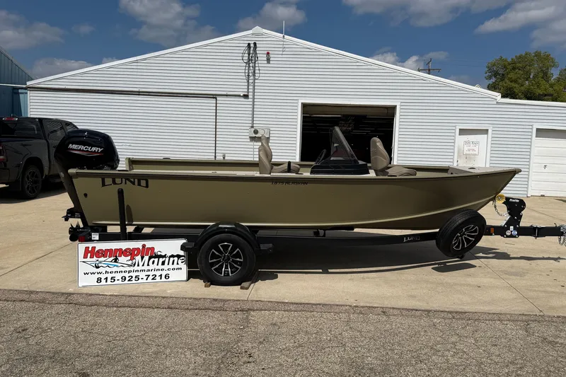 The Image of 2026 Lund 1875 Alaskan SS boat on trailer at Hennepin Marine dealership. - 0