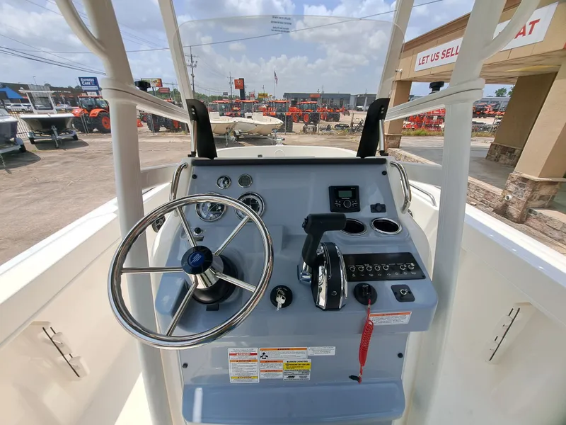Slide: The Image of Bayliner Trophy T22CC 2026 - 23