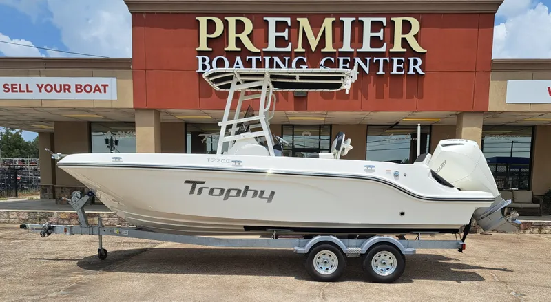 The Image of Bayliner Trophy T22CC 2026 - 1
