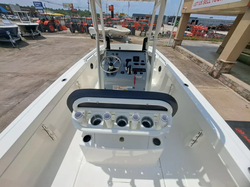 Slide: The Image of Bayliner Trophy T22CC 2026 - 22