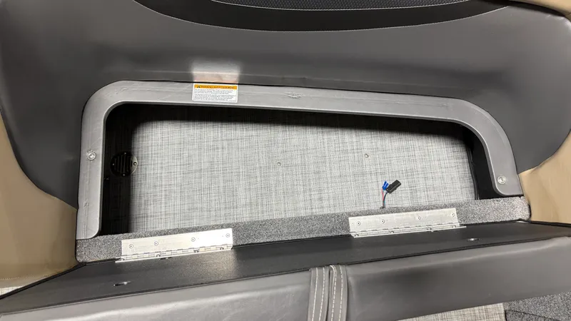Slide: The Image of Princecraft 220 2022 - 53