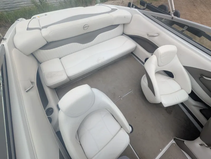 Slide: The Image of Crownline Boats 21 SS 2009 - 19