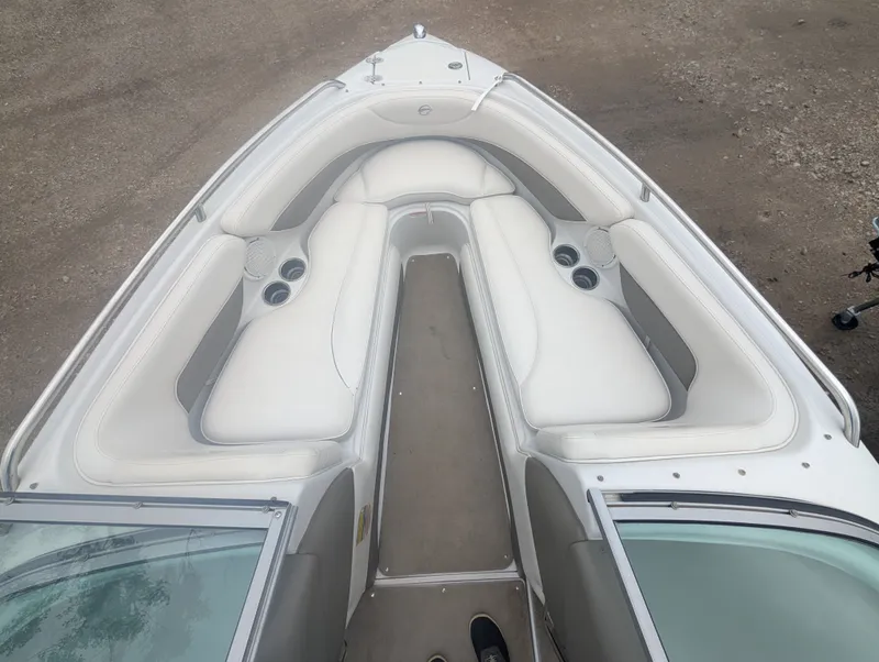 Slide: The Image of Crownline Boats 21 SS 2009 - 20
