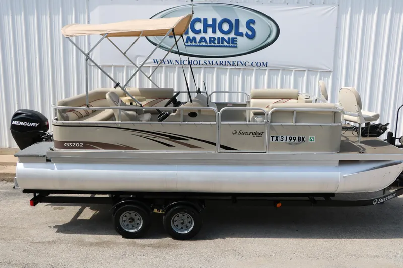 Slide: The Image of 2011 Sun Cruiser GS202 pontoon boat with canopy and Mercury outboard motor. - 7