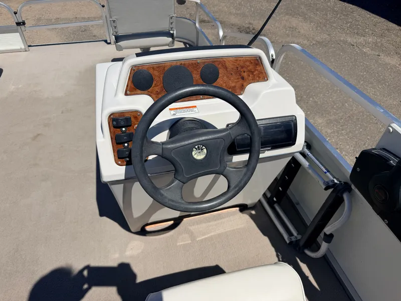 Slide: The Image of Palm Beach 2023 Fishmaster & 60HP Mercury 4Stroke 2010 - 27