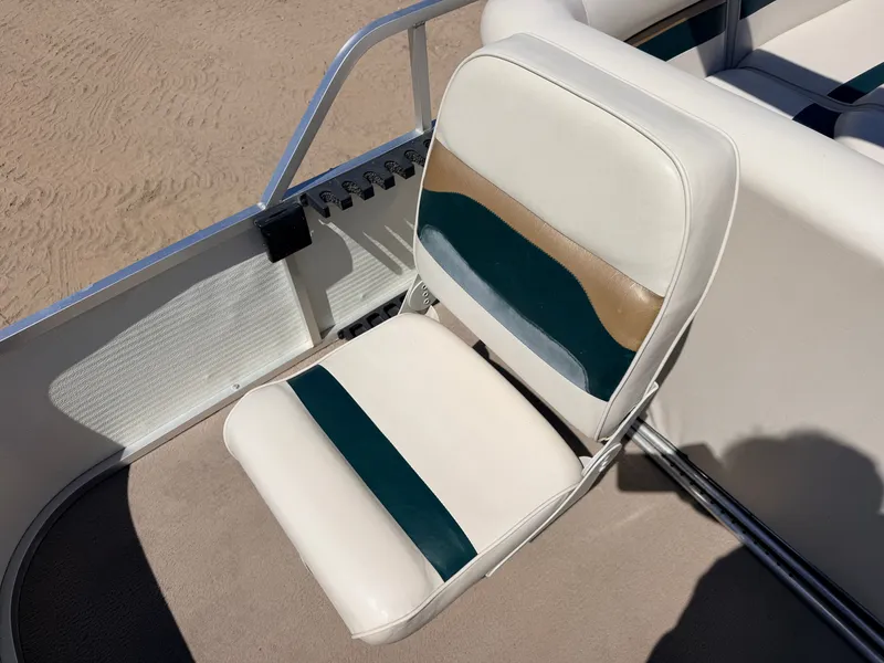 Slide: The Image of Palm Beach 2023 Fishmaster & 60HP Mercury 4Stroke 2010 - 41