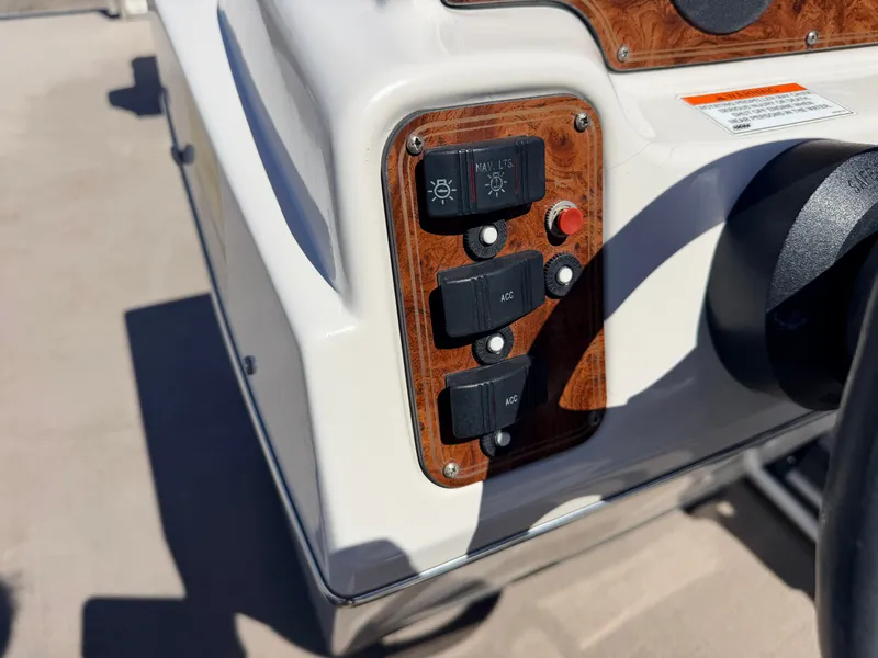 Slide: The Image of Palm Beach 2023 Fishmaster & 60HP Mercury 4Stroke 2010 - 29