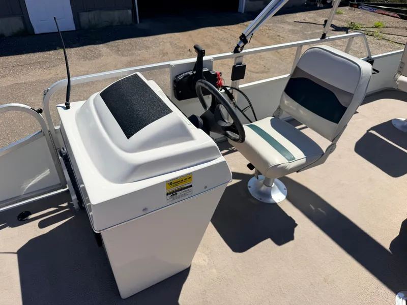 Slide: The Image of Palm Beach 2023 Fishmaster & 60HP Mercury 4Stroke 2010 - 26