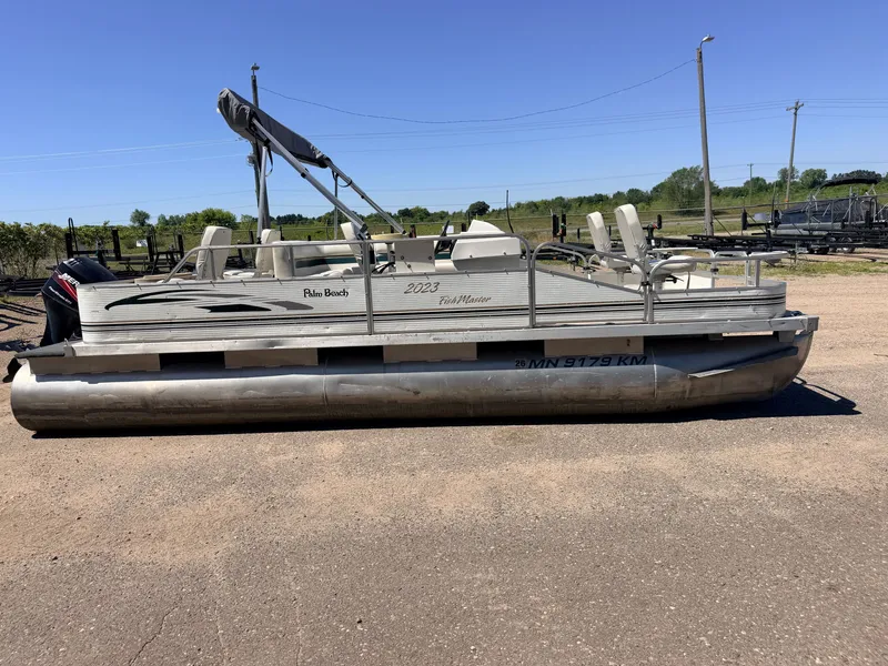 Slide: The Image of Palm Beach 2023 Fishmaster & 60HP Mercury 4Stroke 2010 - 20