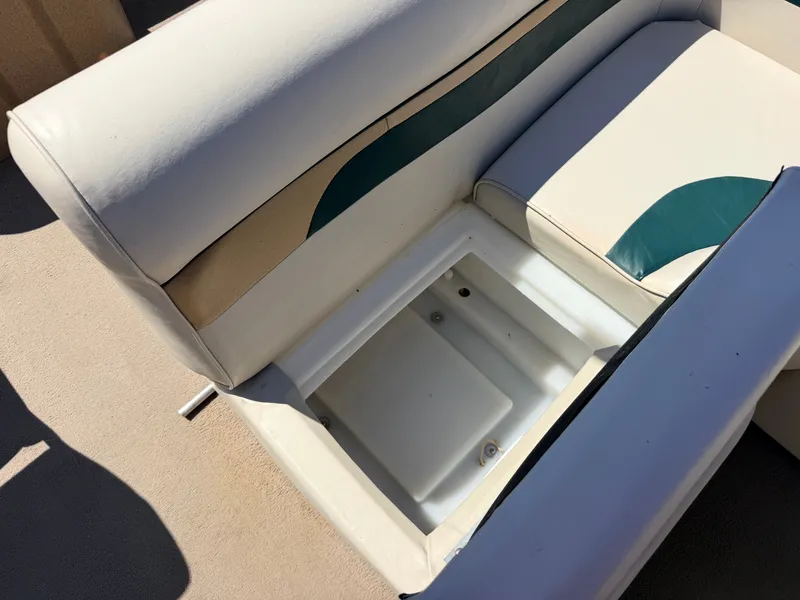 Slide: The Image of Palm Beach 2023 Fishmaster & 60HP Mercury 4Stroke 2010 - 37