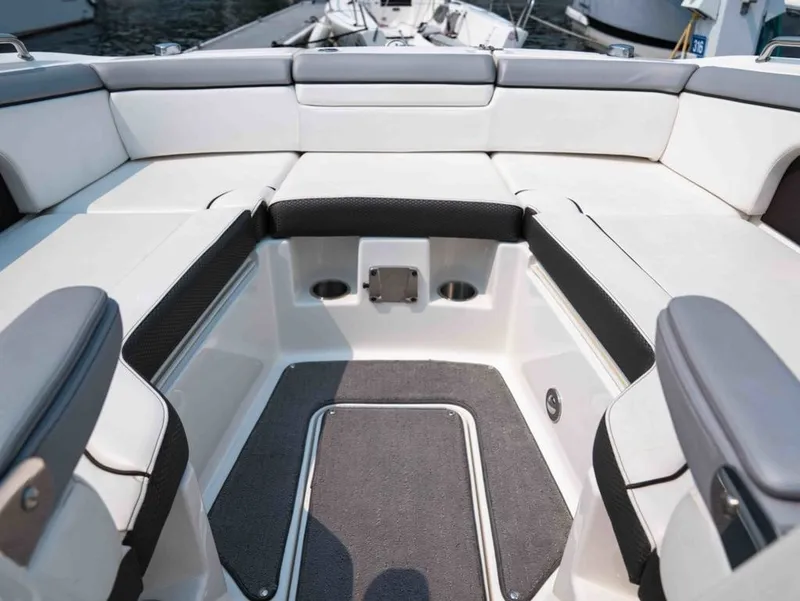 Slide: The Image of Sea Ray SDX 290 2017 - 15