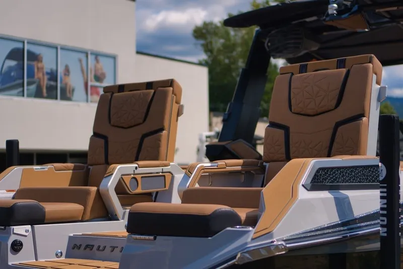 Slide: The Image of Nautique Super Air Nautique G25 Paragon 2027 - 8