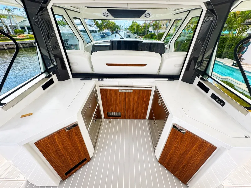 Slide: The Image of Summer Galley - 4