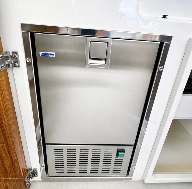Slide: The Image of Ice Maker - 7