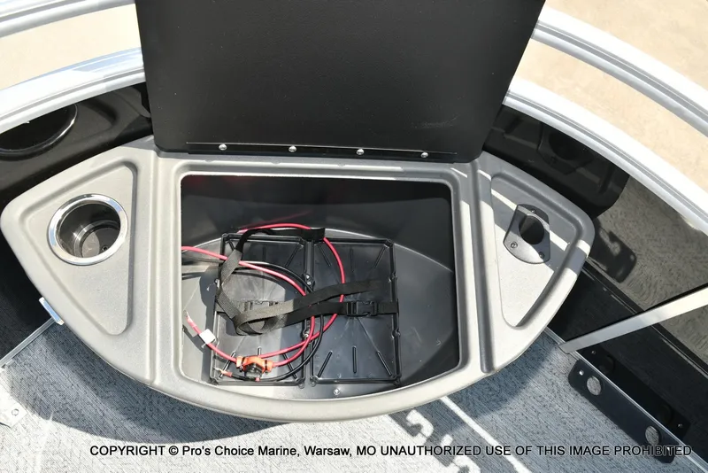 Slide: The Image of Sun Tracker Fishin' Barge 22 DLX w/115HP Pro-XS 4 Stroke 2026 - 20