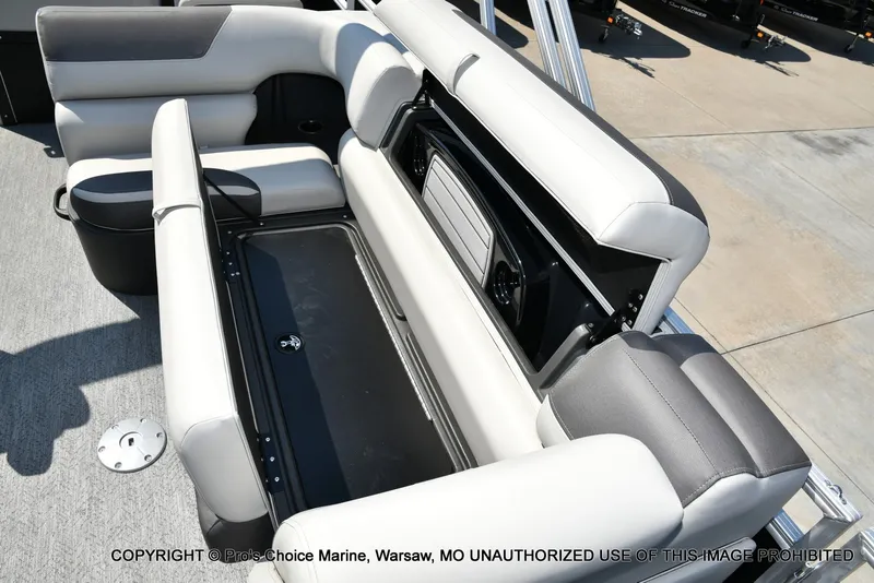 Slide: The Image of Sun Tracker Fishin' Barge 22 DLX w/115HP Pro-XS 4 Stroke 2026 - 70