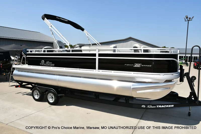 Slide: The Image of Sun Tracker Fishin' Barge 22 DLX w/115HP Pro-XS 4 Stroke 2026 - 83