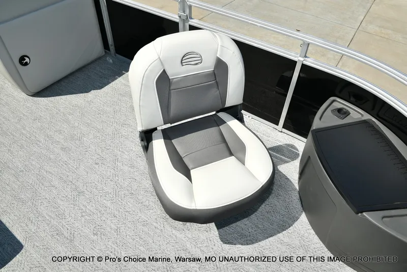 Slide: The Image of Sun Tracker Fishin' Barge 22 DLX w/115HP Pro-XS 4 Stroke 2026 - 22