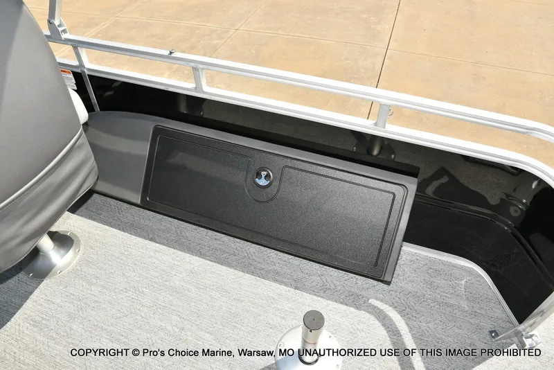 Slide: The Image of Sun Tracker Fishin' Barge 22 DLX w/115HP Pro-XS 4 Stroke 2026 - 62