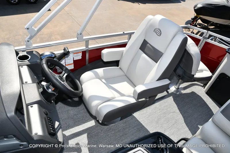Slide: The Image of Sun Tracker Fishin' Barge 22 DLX w/115HP Pro-XS 4 Stroke 2026 - 40