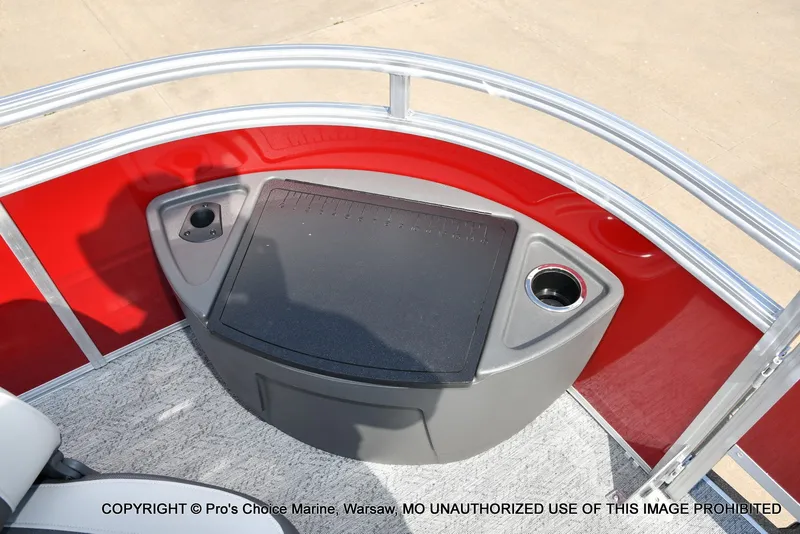 Slide: The Image of Sun Tracker Fishin' Barge 22 DLX w/115HP Pro-XS 4 Stroke 2026 - 28