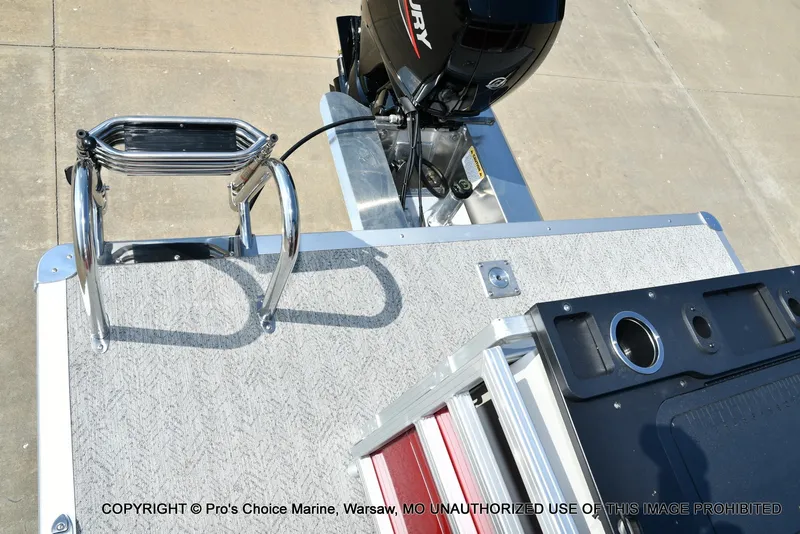 Slide: The Image of Sun Tracker Fishin' Barge 22 DLX w/115HP Pro-XS 4 Stroke 2026 - 57