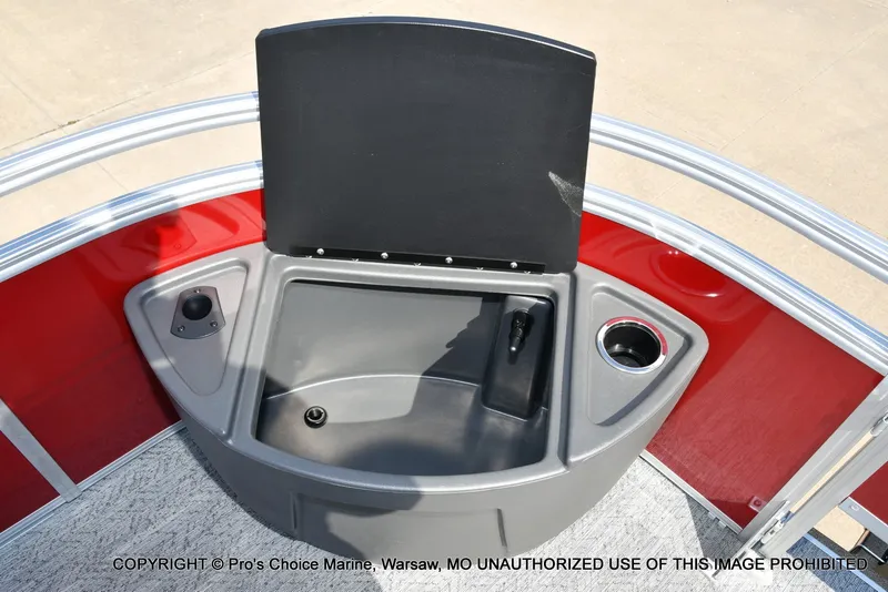 Slide: The Image of Sun Tracker Fishin' Barge 22 DLX w/115HP Pro-XS 4 Stroke 2026 - 29