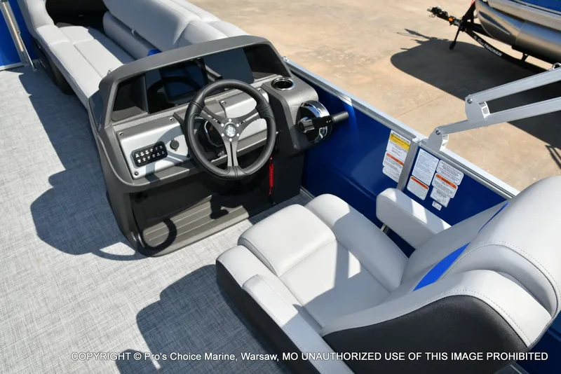 Slide: The Image of Sun Tracker Party Barge 20 DLX 2026 - 30