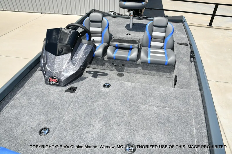 Slide: The Image of Ranger RT188 w/115HP Mercury Pro-XS 2026 - 43