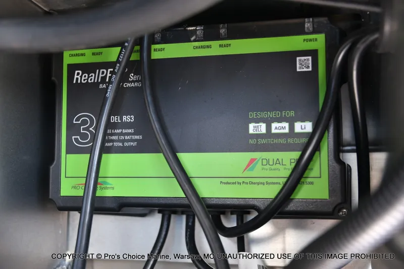 Slide: The Image of Ranger RT188 w/115HP Mercury Pro-XS 2026 - 63
