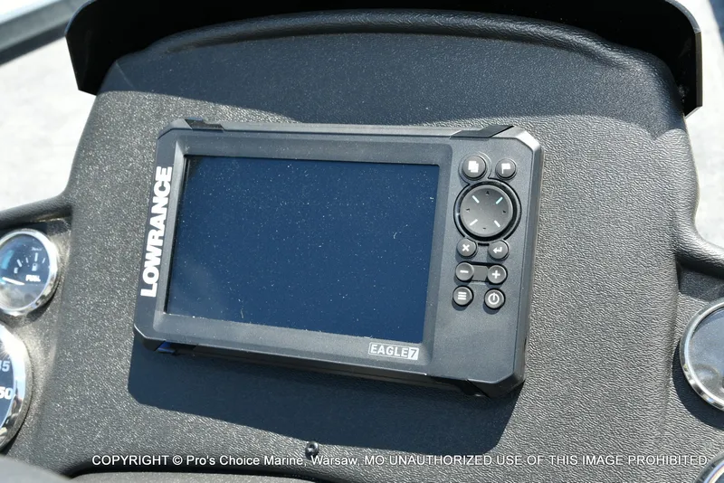 Slide: The Image of Ranger RT188 w/115HP Mercury Pro-XS 2026 - 31