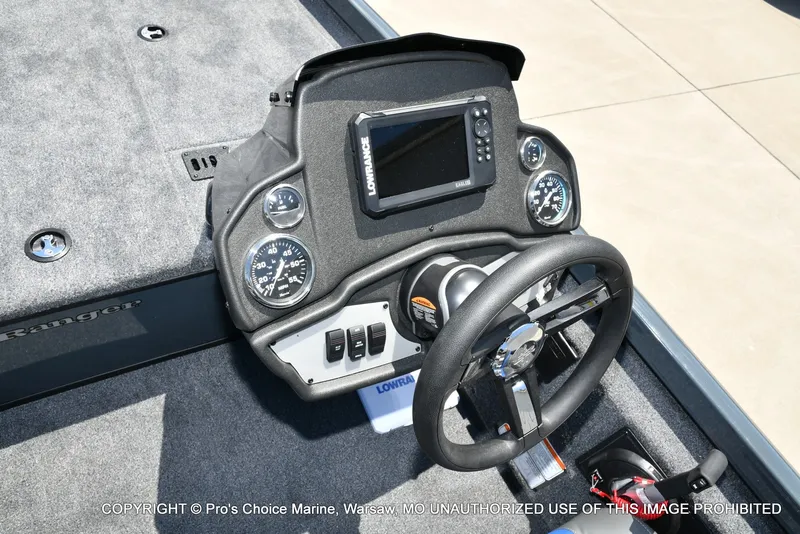 Slide: The Image of Ranger RT188 w/115HP Mercury Pro-XS 2026 - 35