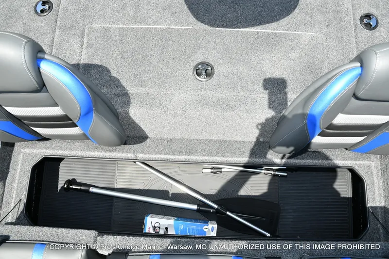 Slide: The Image of Ranger RT188 w/115HP Mercury Pro-XS 2026 - 47
