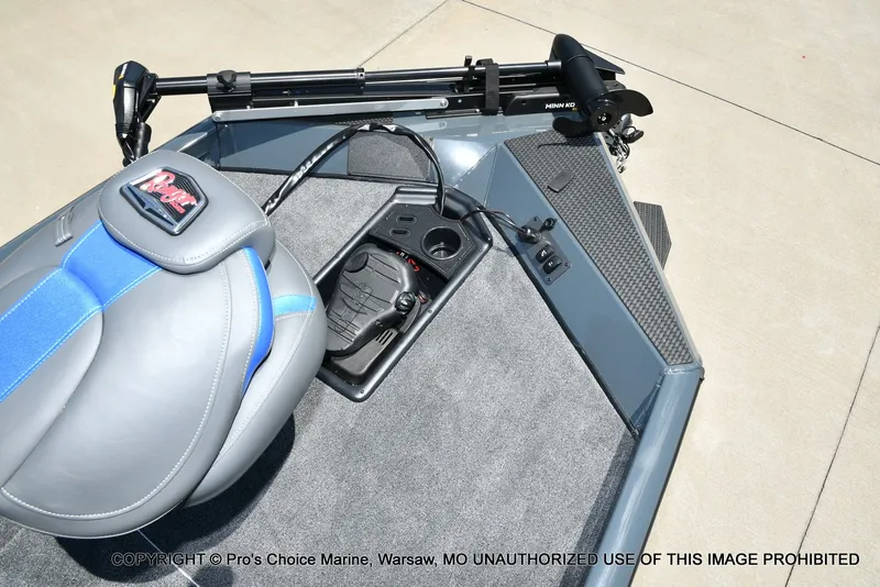 Slide: The Image of Ranger RT188 w/115HP Mercury Pro-XS 2026 - 41