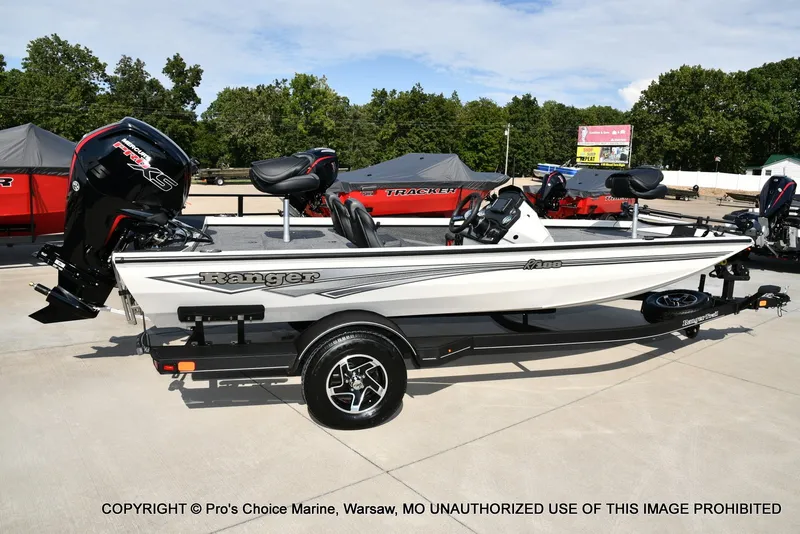 Slide: The Image of Ranger RT188 w/115HP Mercury Pro-XS 2026 - 16