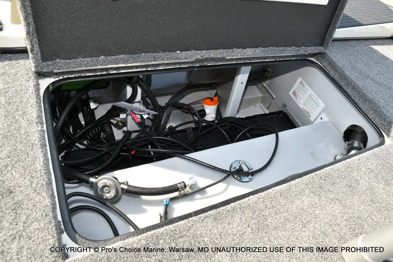 Slide: The Image of Ranger RT188 w/115HP Mercury Pro-XS 2026 - 58
