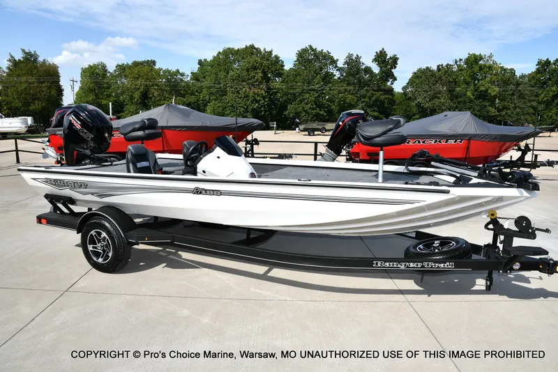 Slide: The Image of Ranger RT188 w/115HP Mercury Pro-XS 2026 - 62