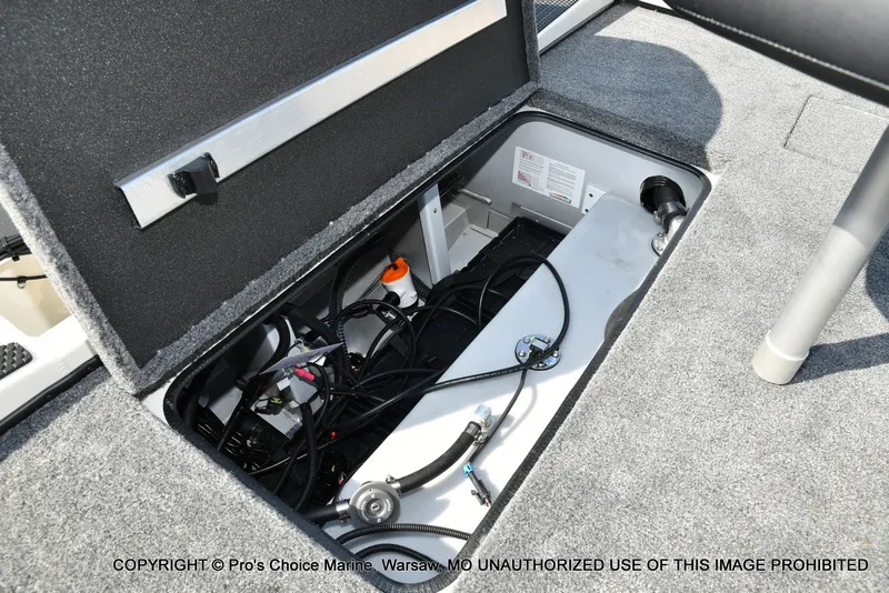 Slide: The Image of Ranger RT188 w/115HP Mercury Pro-XS 2026 - 57