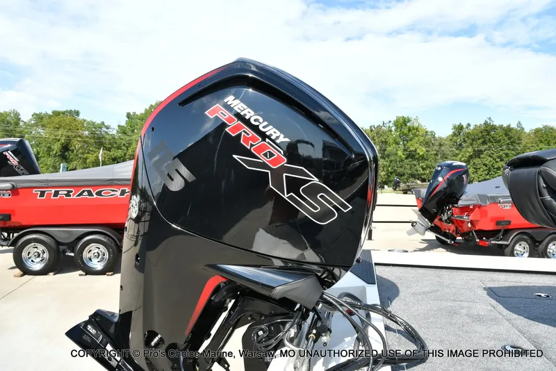 Slide: The Image of Ranger RT188 w/115HP Mercury Pro-XS 2026 - 68