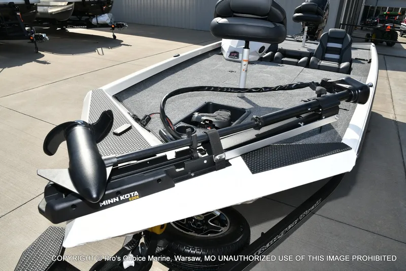 Slide: The Image of Ranger RT188 w/115HP Mercury Pro-XS 2026 - 23