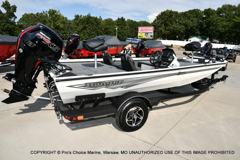 Slide: The Image of Ranger RT188 w/115HP Mercury Pro-XS 2026 - 60