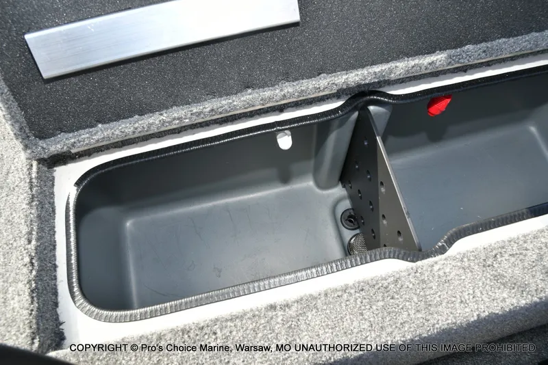 Slide: The Image of Ranger RT188 w/115HP Mercury Pro-XS 2026 - 53