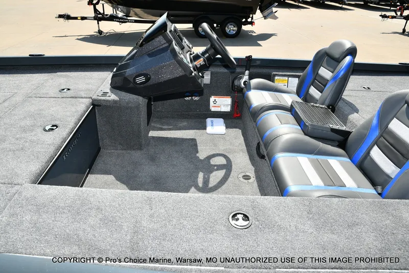 Slide: The Image of Ranger RT188C w/115 Pro-XS 2026 - 12