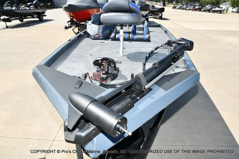 Slide: The Image of Ranger RT188C w/115 Pro-XS 2026 - 25