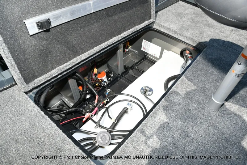 Slide: The Image of Ranger RT188C Livescope Equipped 2026 - 70