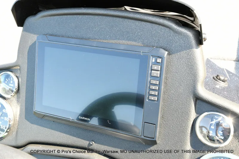 Slide: The Image of Ranger RT188P Garmin Livescope Cup Equipped 2026 - 36