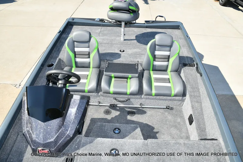 Slide: The Image of Ranger RT188P Garmin Livescope Cup Equipped 2026 - 47